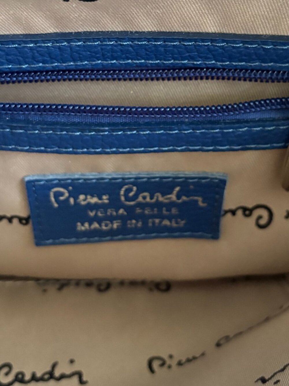 Pierre Cardin Blue Leather Backpack, Shoulder Bag, Silver Hardware - Picture 11 of 11